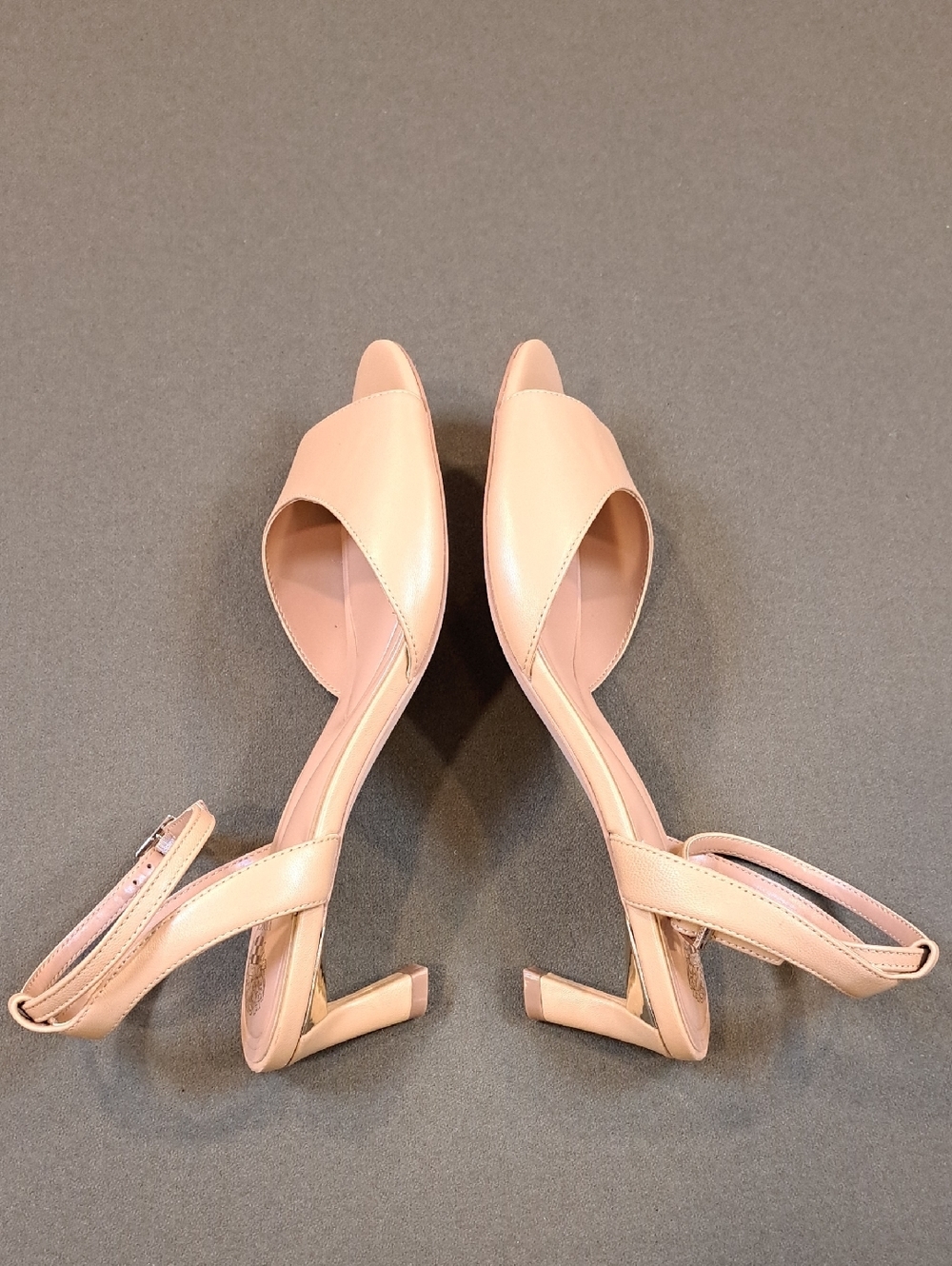 Vince Camuto Libie Sandal - Color: Sandstone - Size: 9.5 - Picture 7 of 9